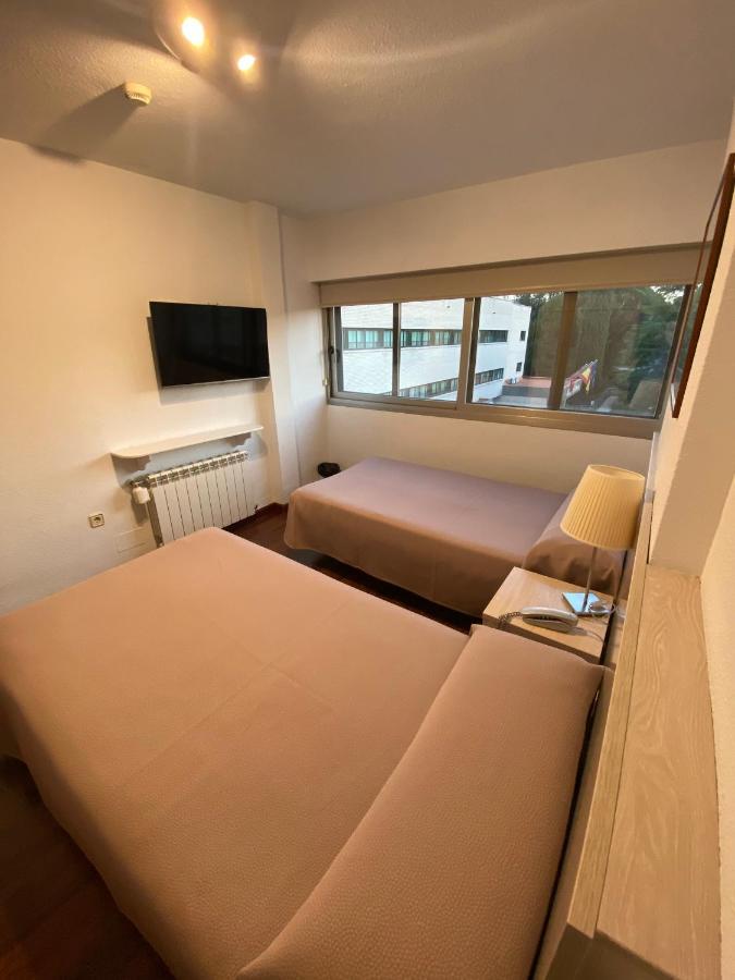 Hotel Escuela Madrid Exteriör bild