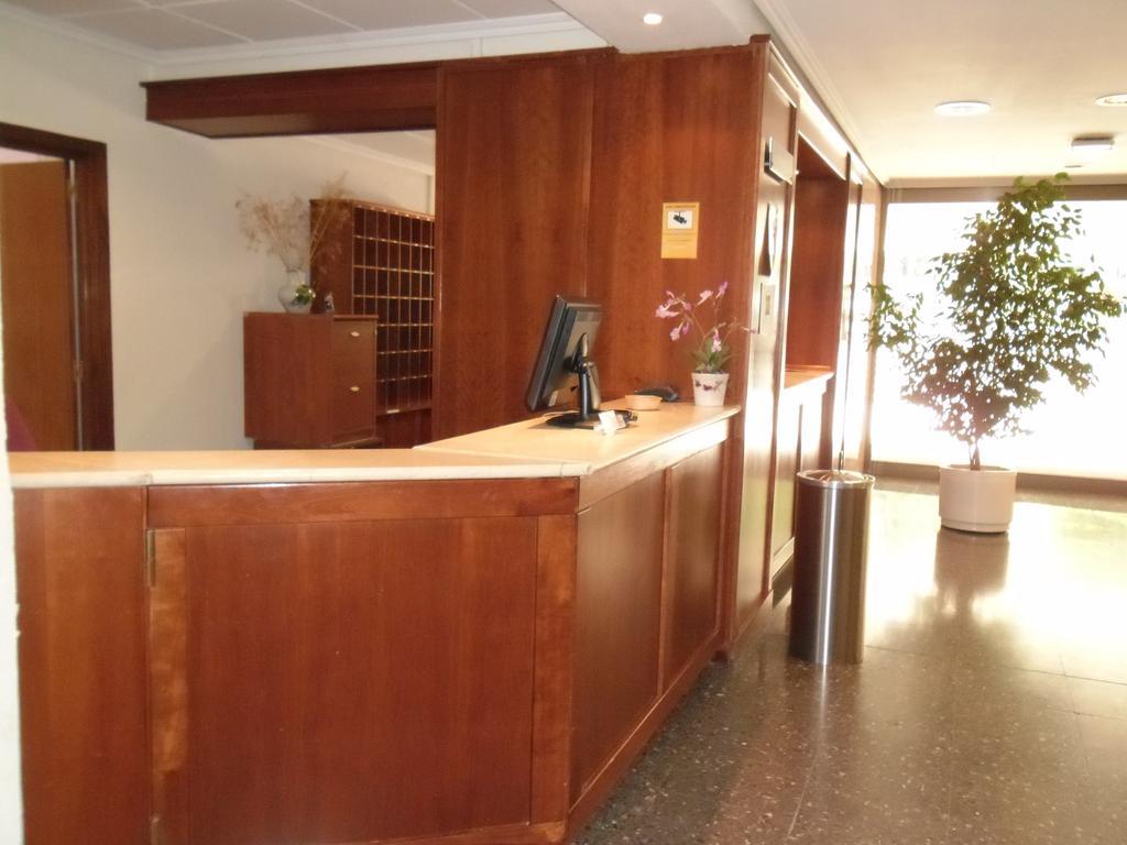 Hotel Escuela Madrid Exteriör bild