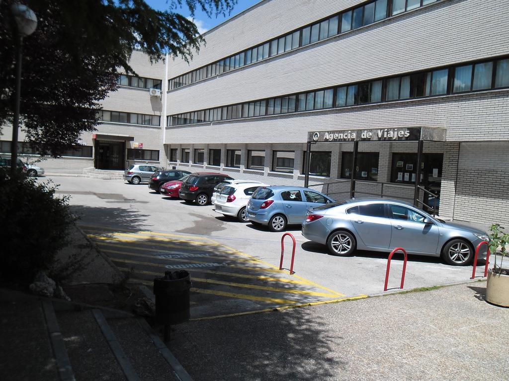 Hotel Escuela Madrid Exteriör bild